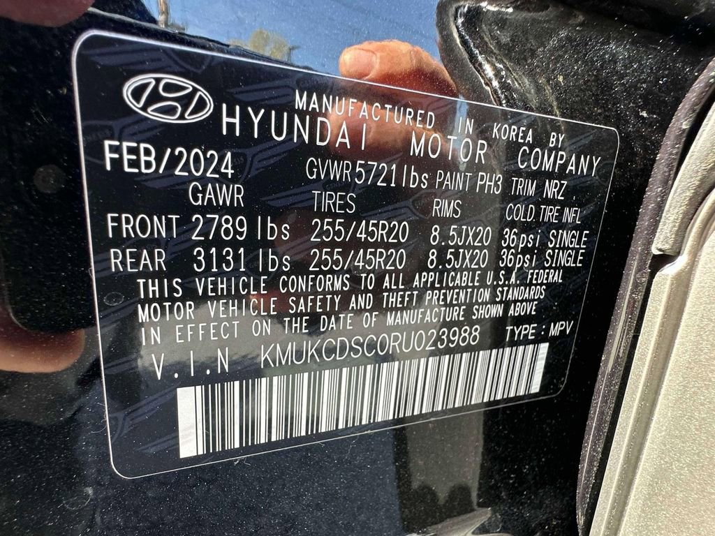 New 2024 Genesis GV60 Advanced image 17