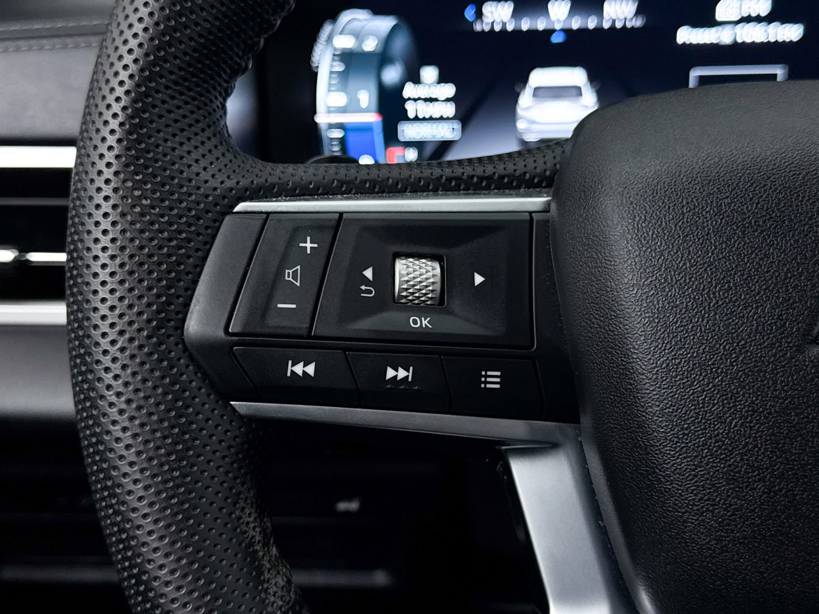 Used 2023 Mitsubishi Outlander SEL image 36