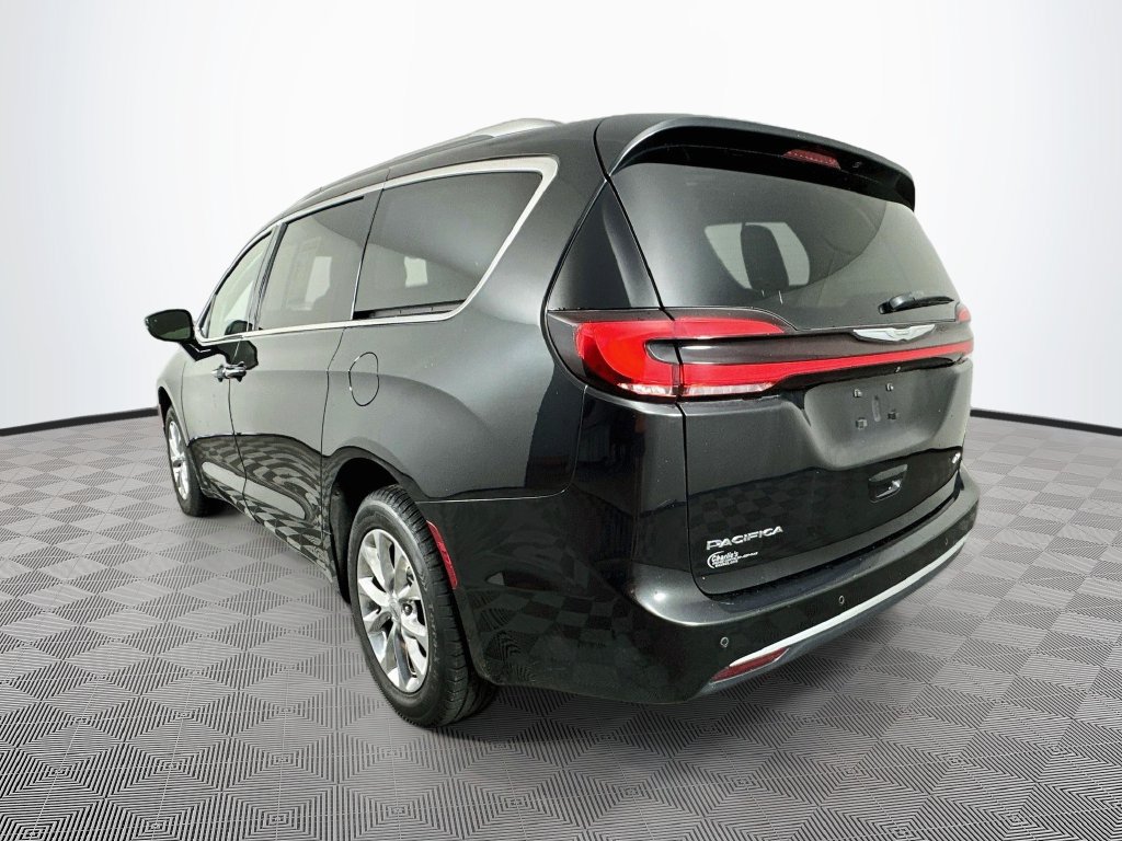 Certified 2021 Chrysler Pacifica Touring-L w/ Uconnect Theater Family Group AWD/4WD image 7