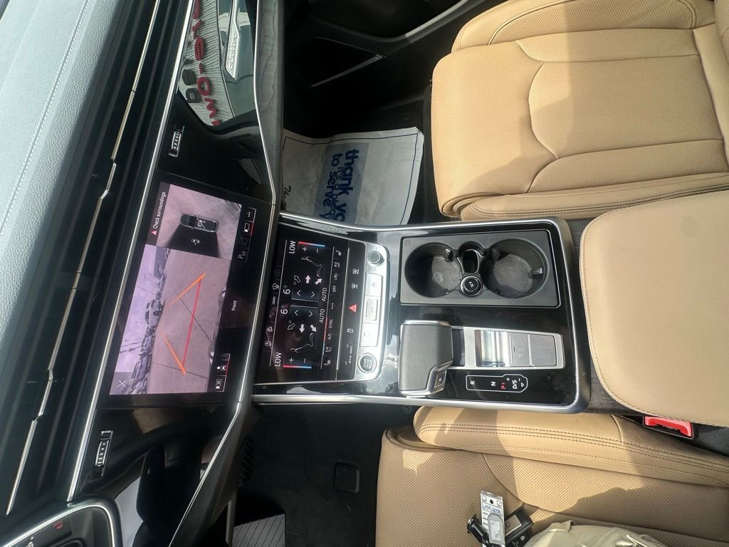 Used 2025 Audi Q7 3.0T Prestige image 17