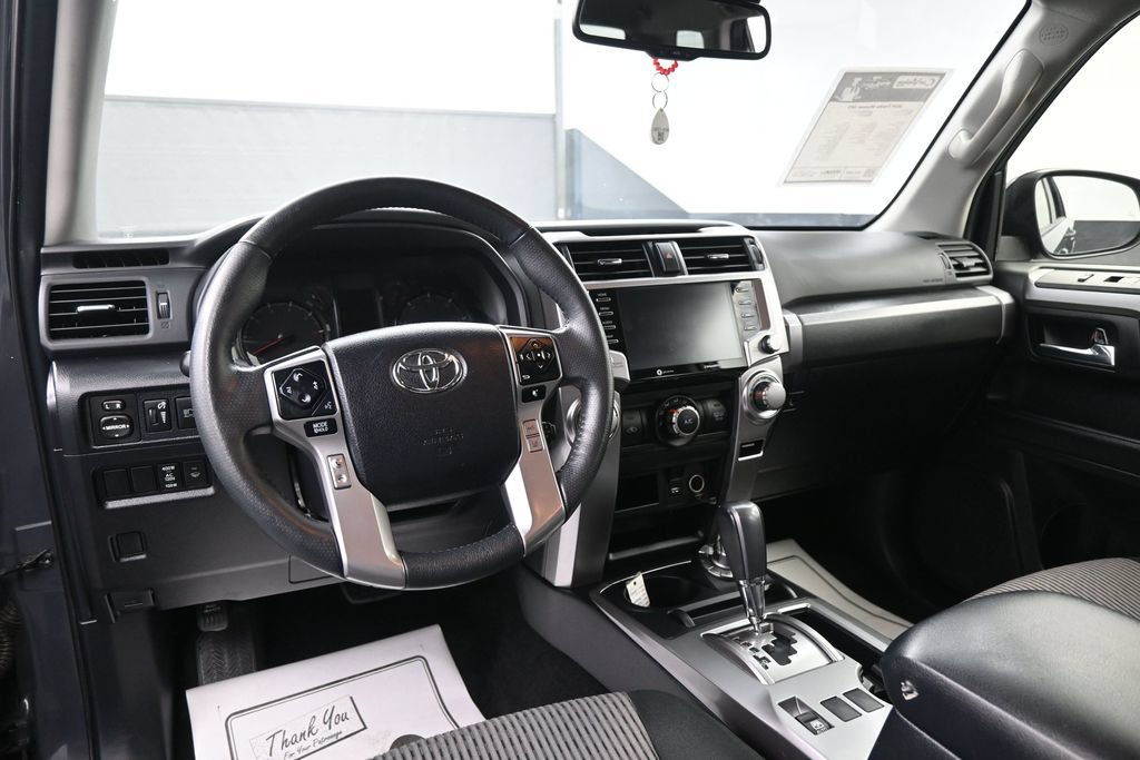 Used 2024 Toyota 4Runner SR5 AWD/4WD image 25