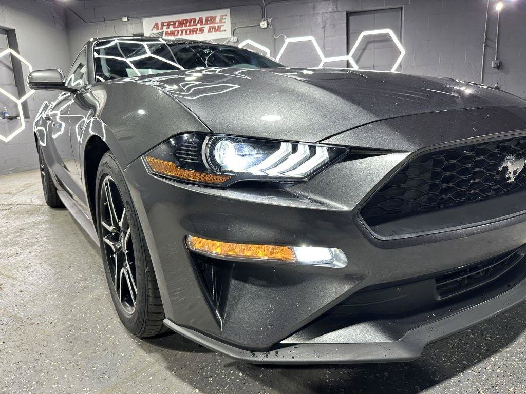 Used 2018 Ford Mustang Premium RWD image 43