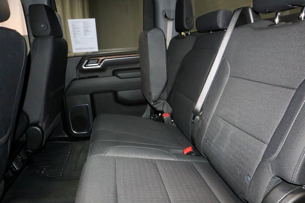 Used 2025 Chevrolet Silverado 3500 LT AWD/4WD image 23