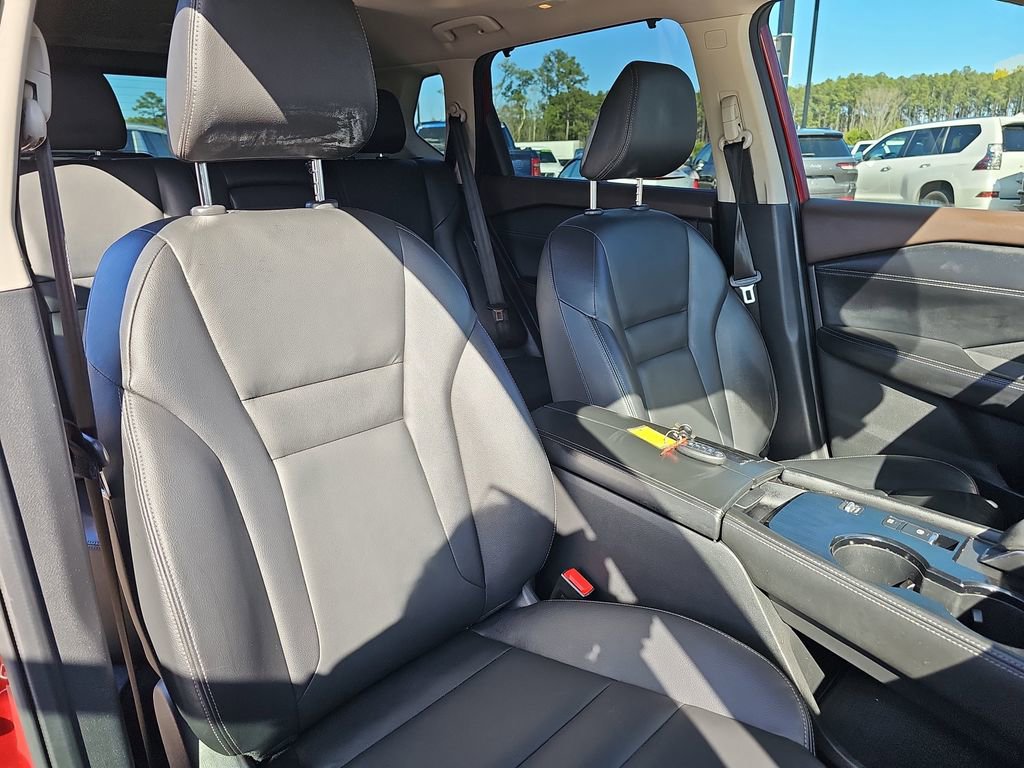 Used 2021 Nissan Rogue SL image 13