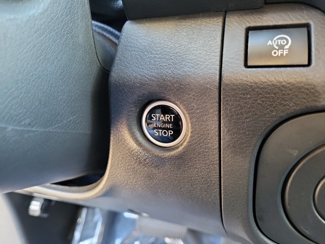 Used 2025 Nissan Frontier SV w/ SV Convenience Package RWD image 32