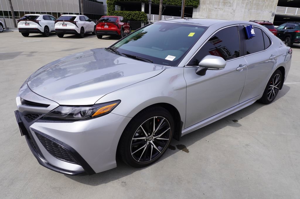 Certified 2024 Toyota Camry SE image 4