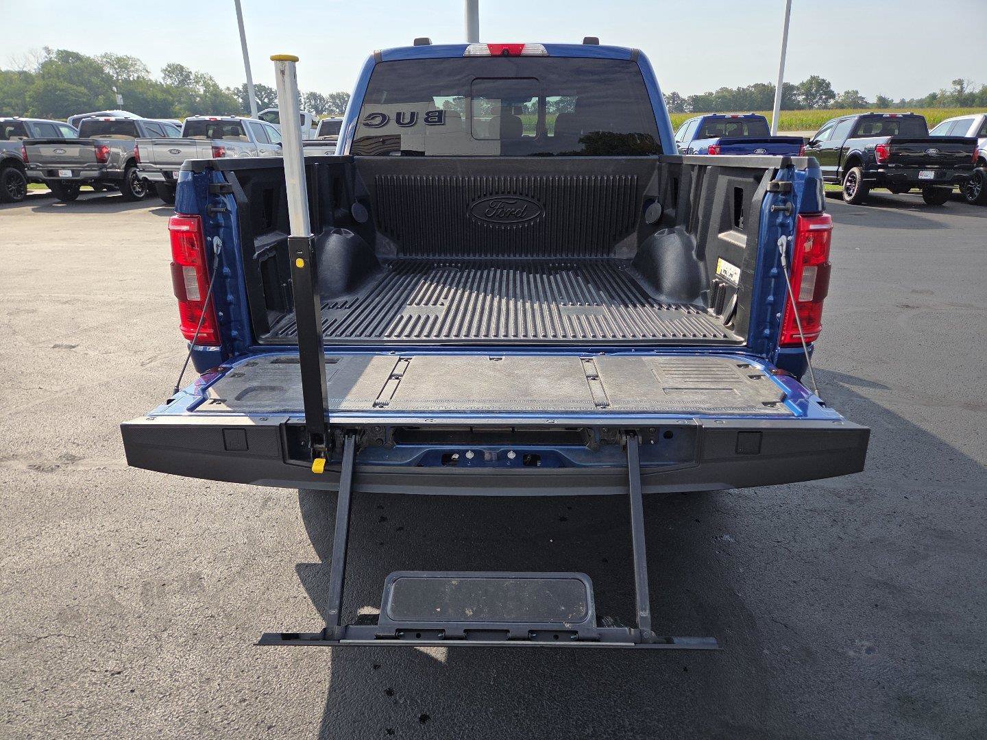Used 2022 Ford F150 XLT w/ Equipment Group 302A High AWD/4WD image 16