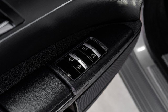 Used 2013 Mercedes-Benz S 550 4MATIC image 57