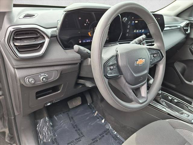 Used 2025 Chevrolet TrailBlazer LT AWD/4WD image 10