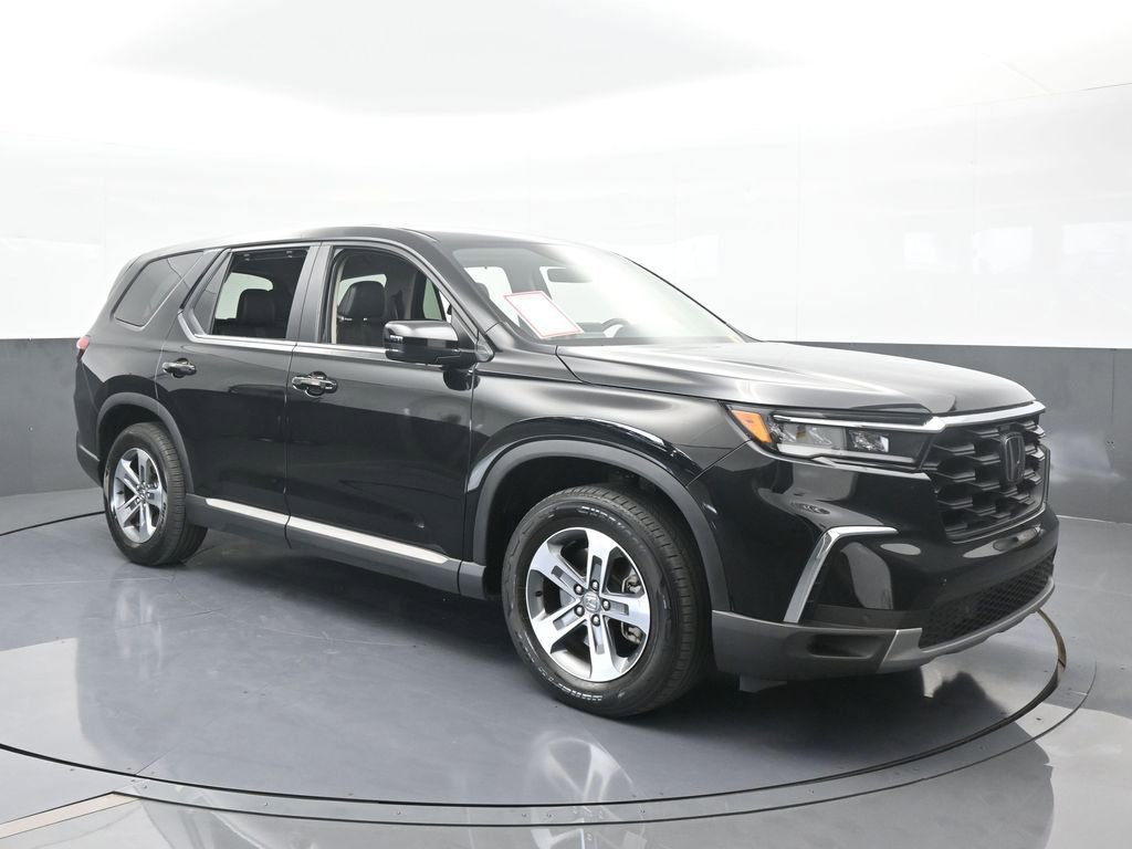 Used 2025 Honda Pilot EX-L image 8