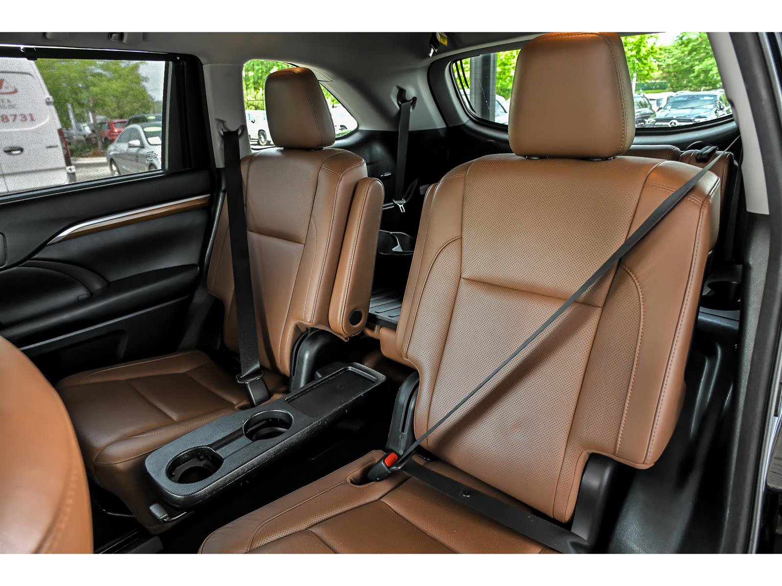 Used 2017 Toyota Highlander Limited w/ Protection Package #3 AWD/4WD image 14