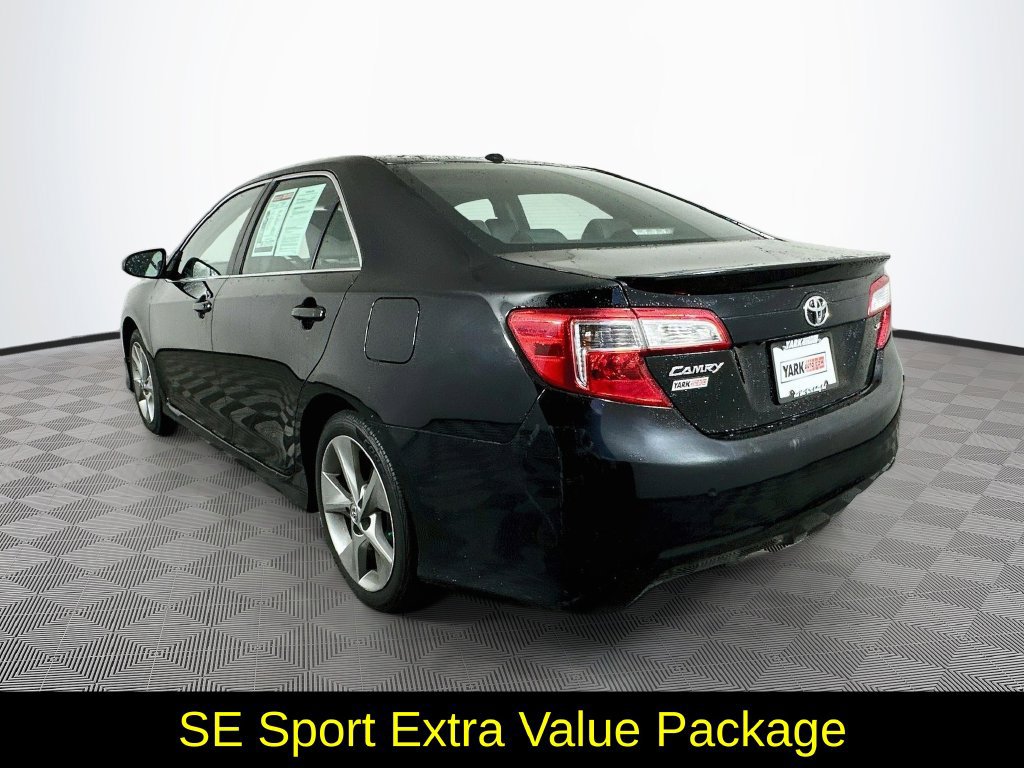 Used 2014 Toyota Camry SE FWD image 7