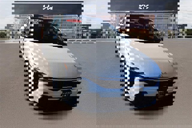 New 2025 Kia K4 GT-Line w/ GT-Line Premium Package image 9
