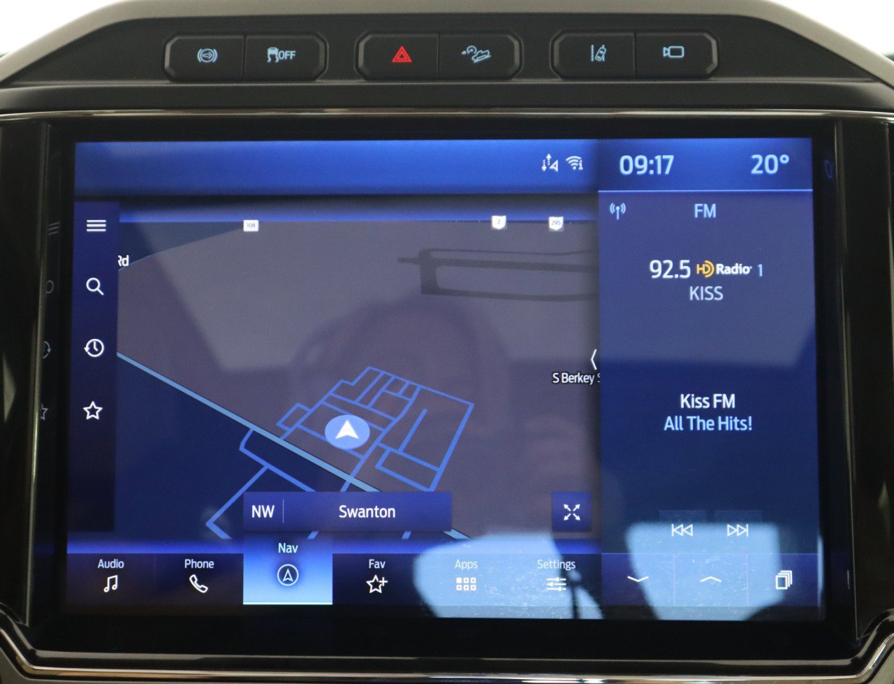 Used 2022 Ford F450 Lariat w/ Lariat Ultimate Package image 26