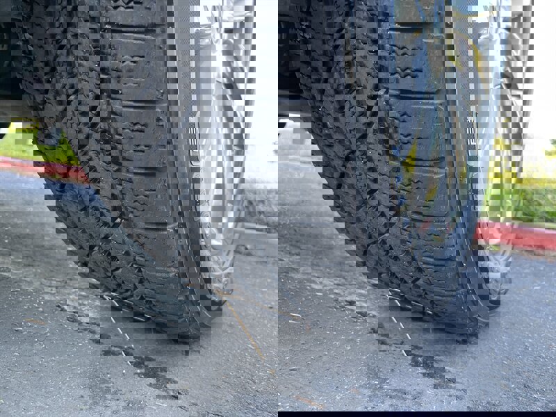 Used 2021 Cadillac Escalade ESV Premium Luxury w/ Driver Assist Tech Package image 17