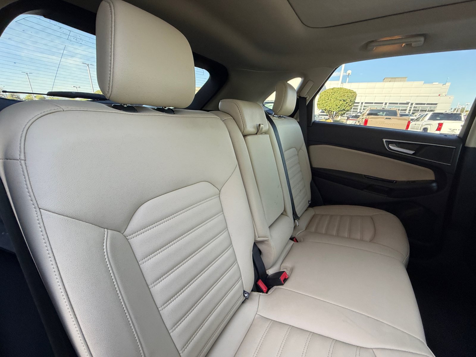 Used 2020 Ford Edge SEL w/ Convenience Package AWD/4WD image 18