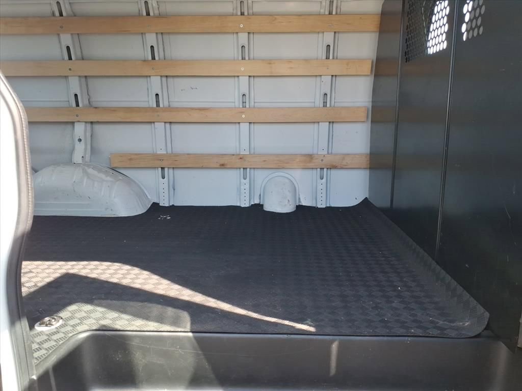 Used 2024 GMC Savana 2500 Work Van w/ Driver Convenience Package image 11