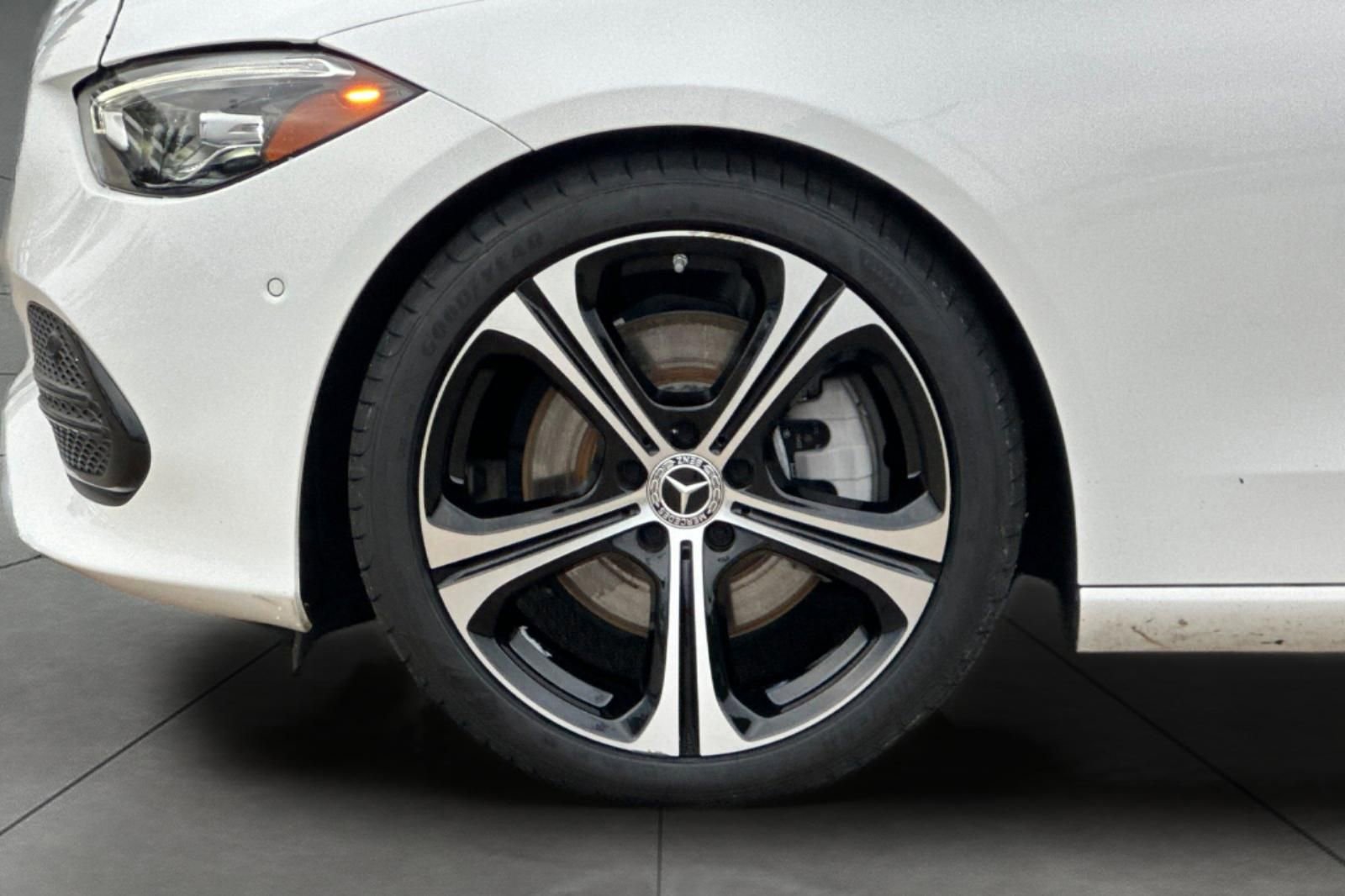 Certified 2023 Mercedes-Benz C 300 Sedan image 5