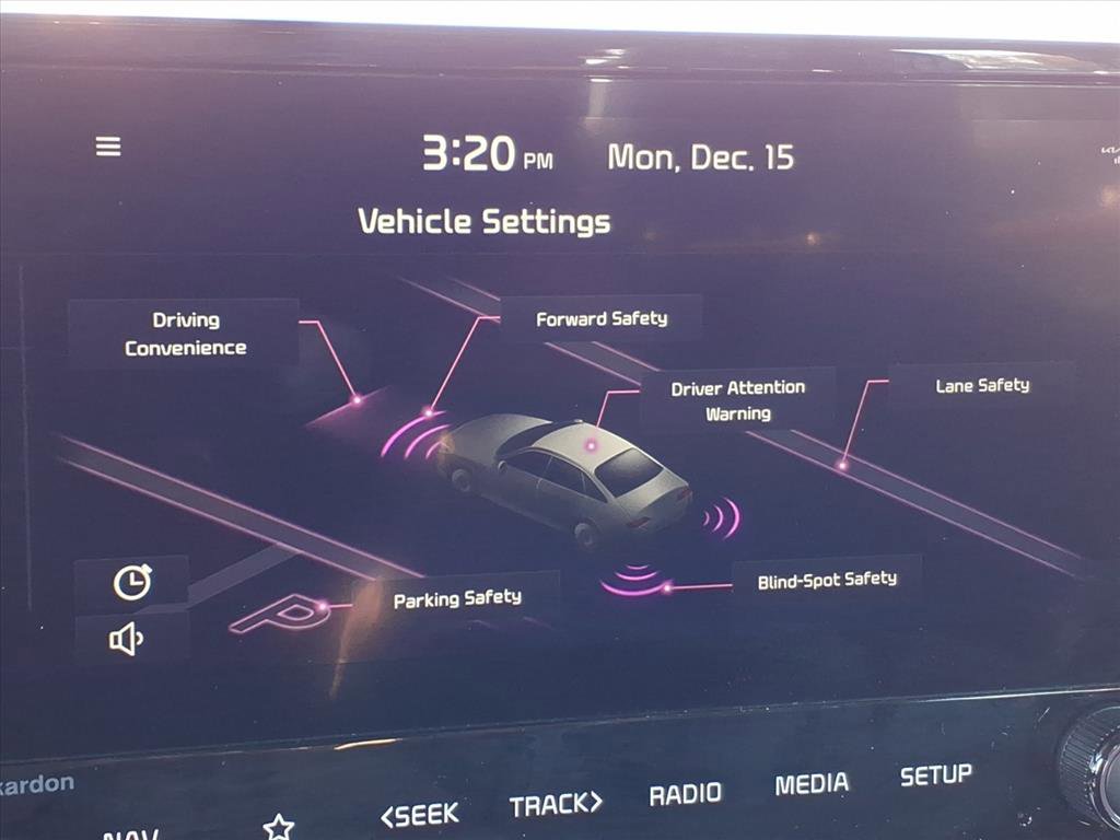 Used 2023 Kia Forte GT-Line w/ GT-Line Premium Package image 7