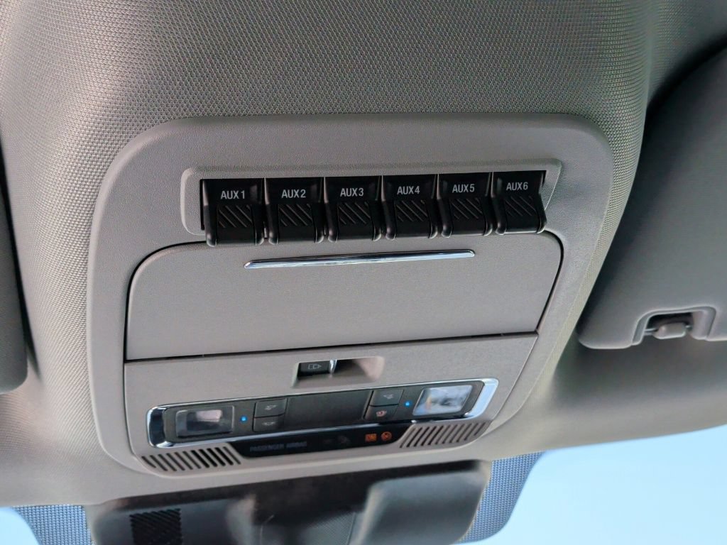 Used 2024 Ford F250 Lariat w/ Lariat Ultimate Package AWD/4WD image 24