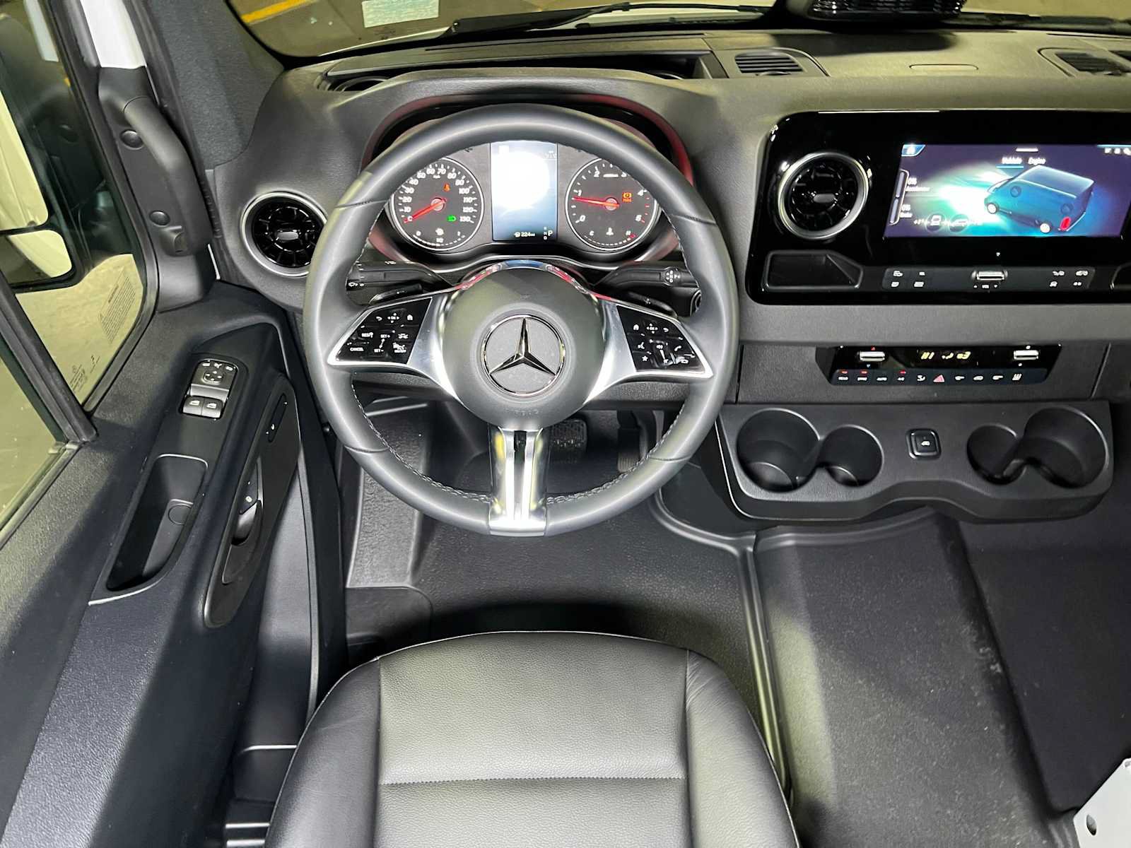 Used 2025 Mercedes-Benz Sprinter 2500 image 40