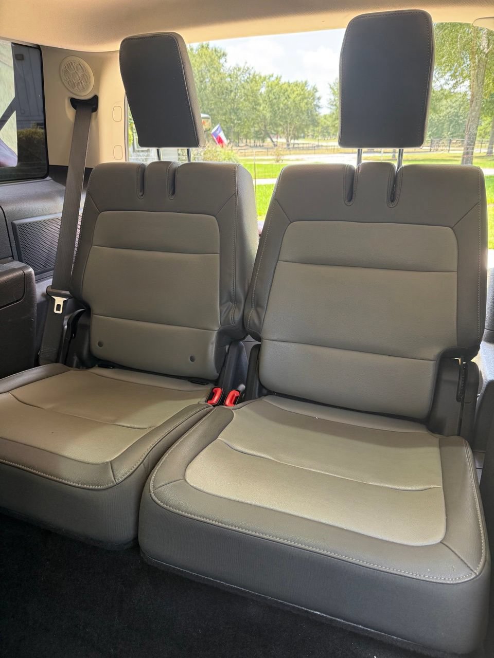 Used 2016 Ford Flex Limited w/ Equipment Group 301A FWD image 6
