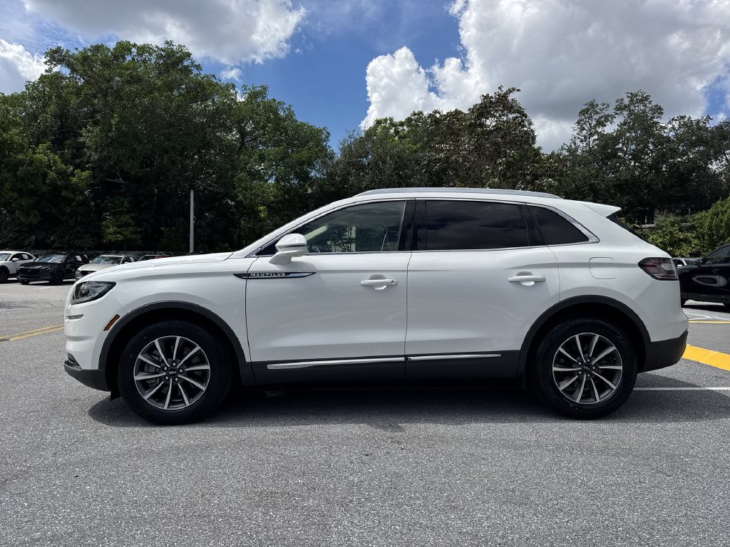 Used 2022 Lincoln Nautilus FWD image 27