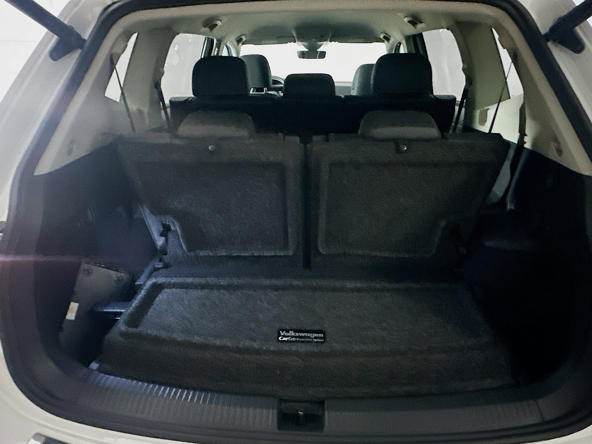 Used 2022 Volkswagen Tiguan SE image 27