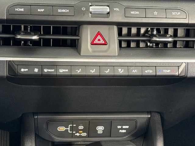 New 2026 Kia K4 FWD image 18