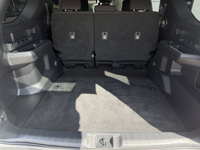 Certified 2025 Toyota 4Runner SR5 AWD/4WD image 26