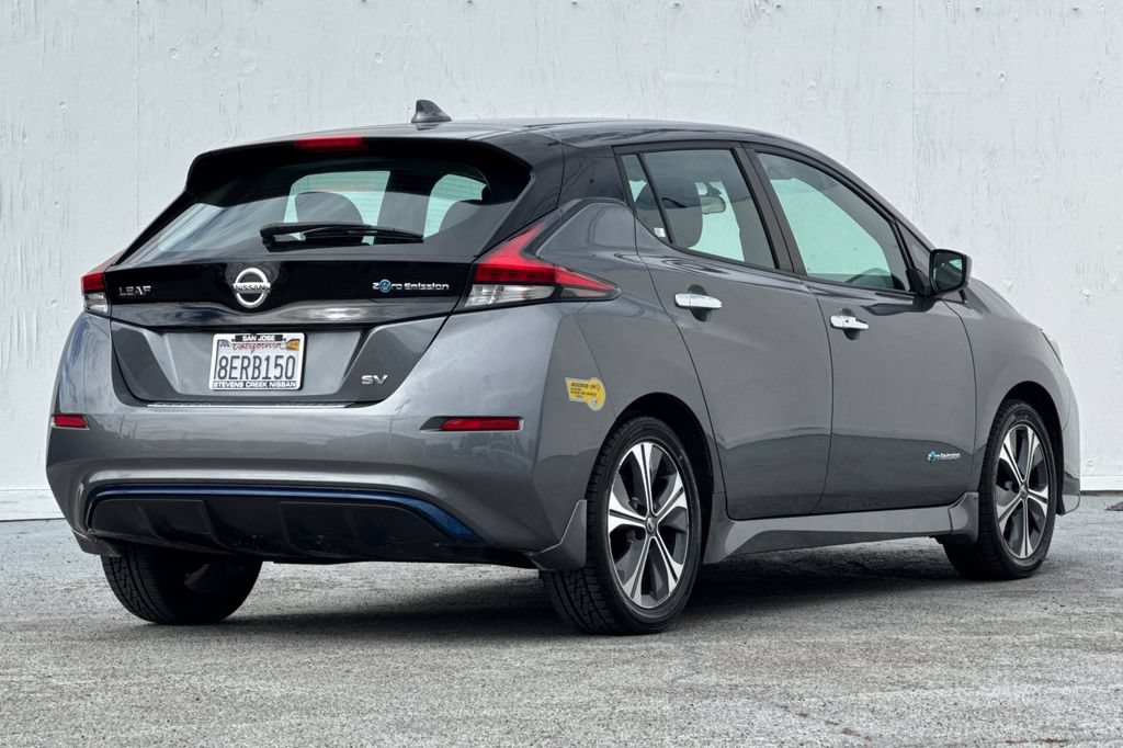 Used 2018 Nissan Leaf SV w/ Protection Package FWD image 3