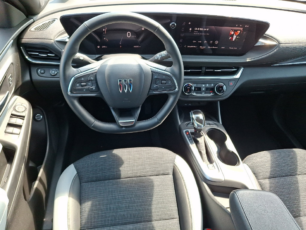 Certified 2024 Buick Envista Preferred w/ Convenience I Package FWD image 2