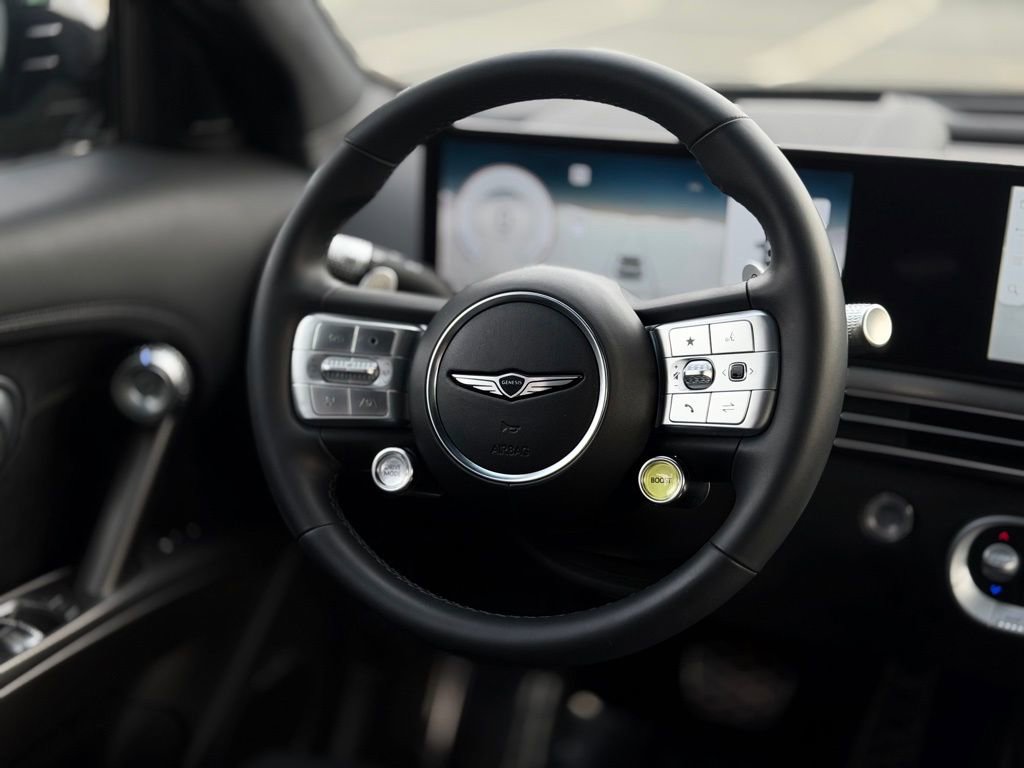 Used 2023 Genesis GV60 Performance AWD/4WD image 12