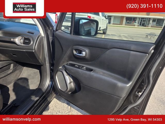 Used 2019 Jeep Renegade Limited w/ UConnect 8.4 Nav Group AWD/4WD image 13