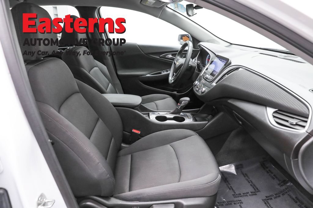Used 2024 Chevrolet Malibu RS FWD image 24