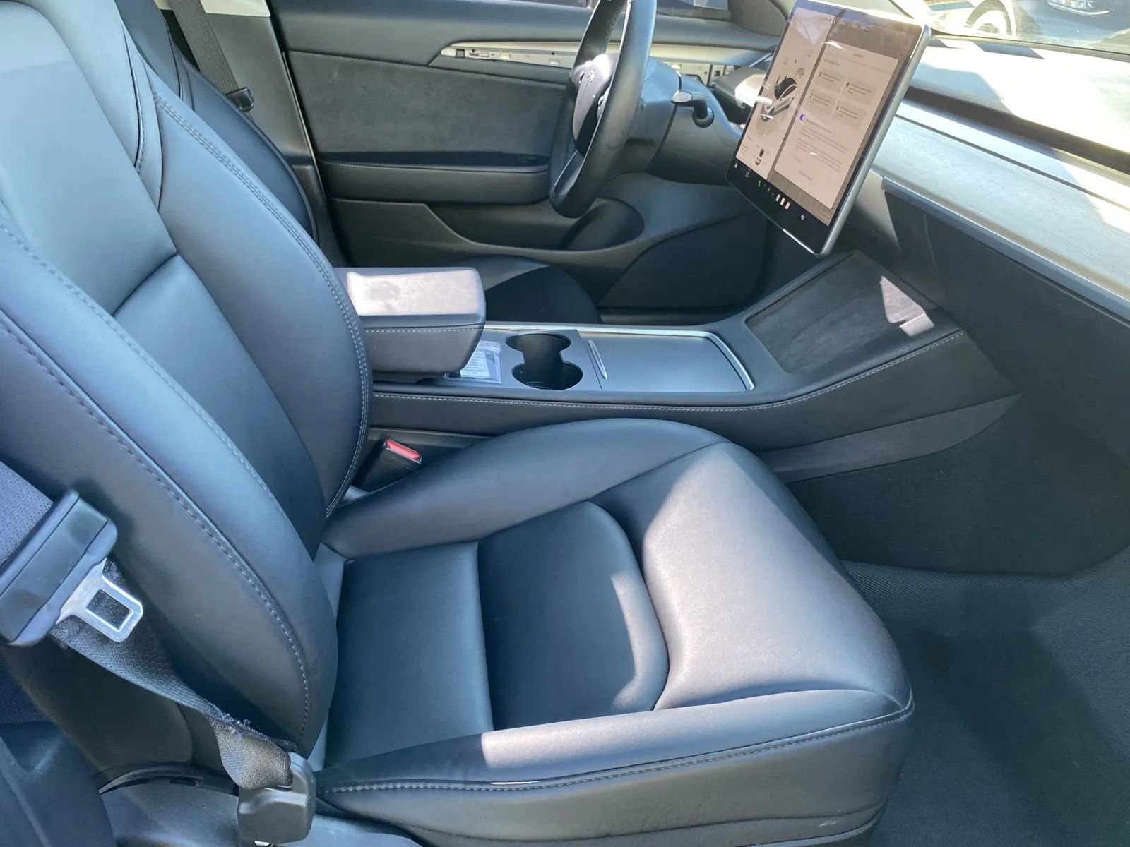 Used 2023 Tesla Model 3 Standard Range RWD image 6