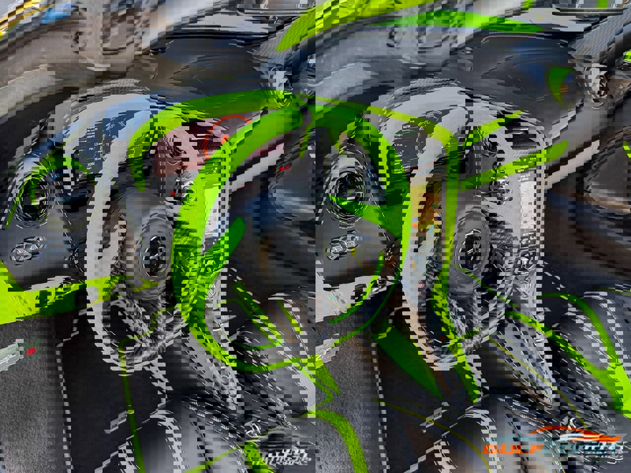 Used 2021 McLaren 720S Performance image 32