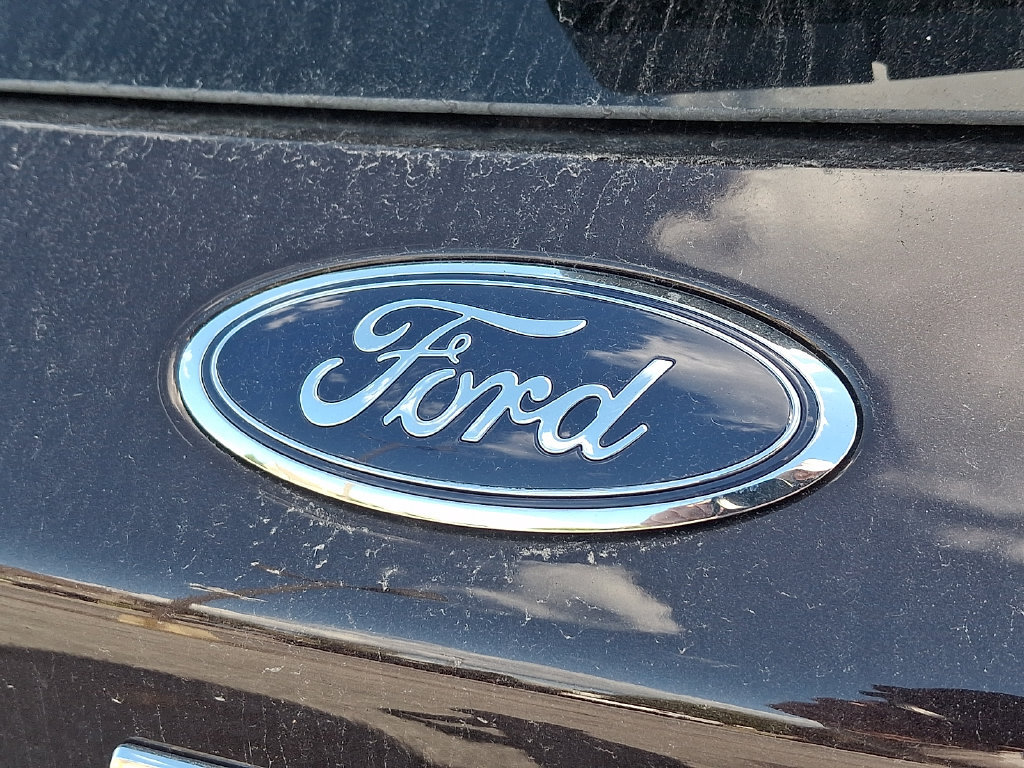 Used 2023 Ford Escape Platinum w/ Premium Technology Package AWD/4WD image 33