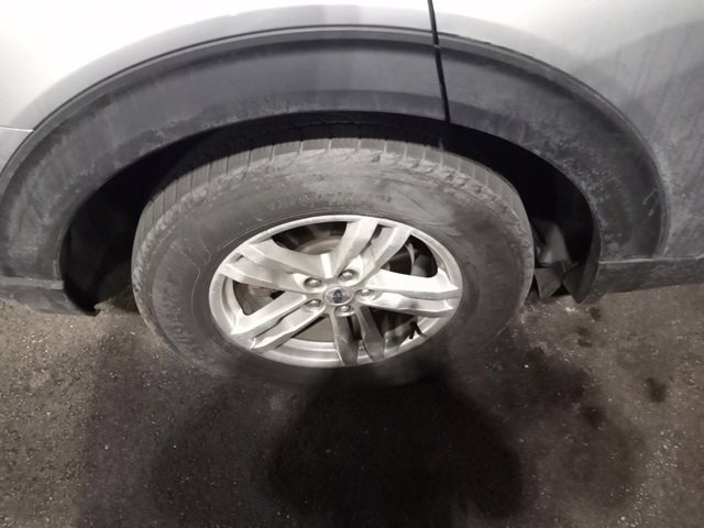 Used 2020 Ford Explorer XLT w/ Equipment Group 202A image 10