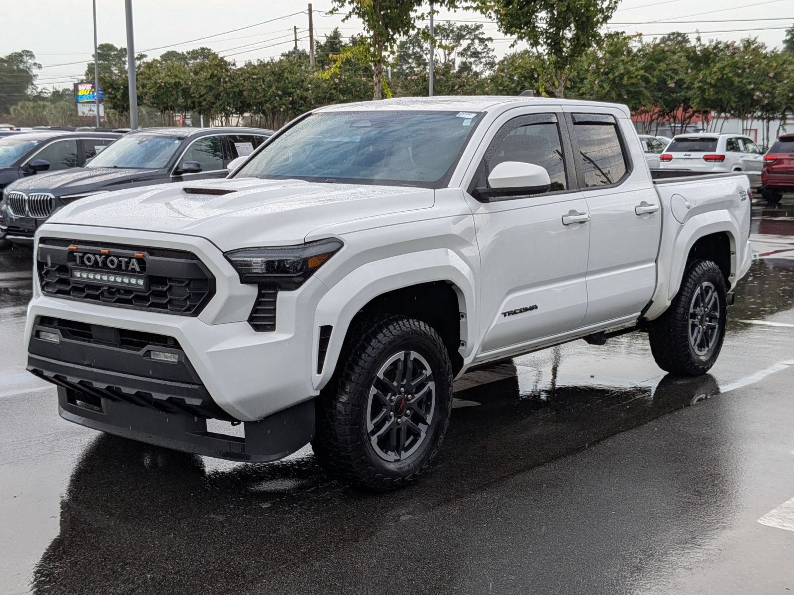 Used 2024 Toyota Tacoma TRD Sport AWD/4WD image 7