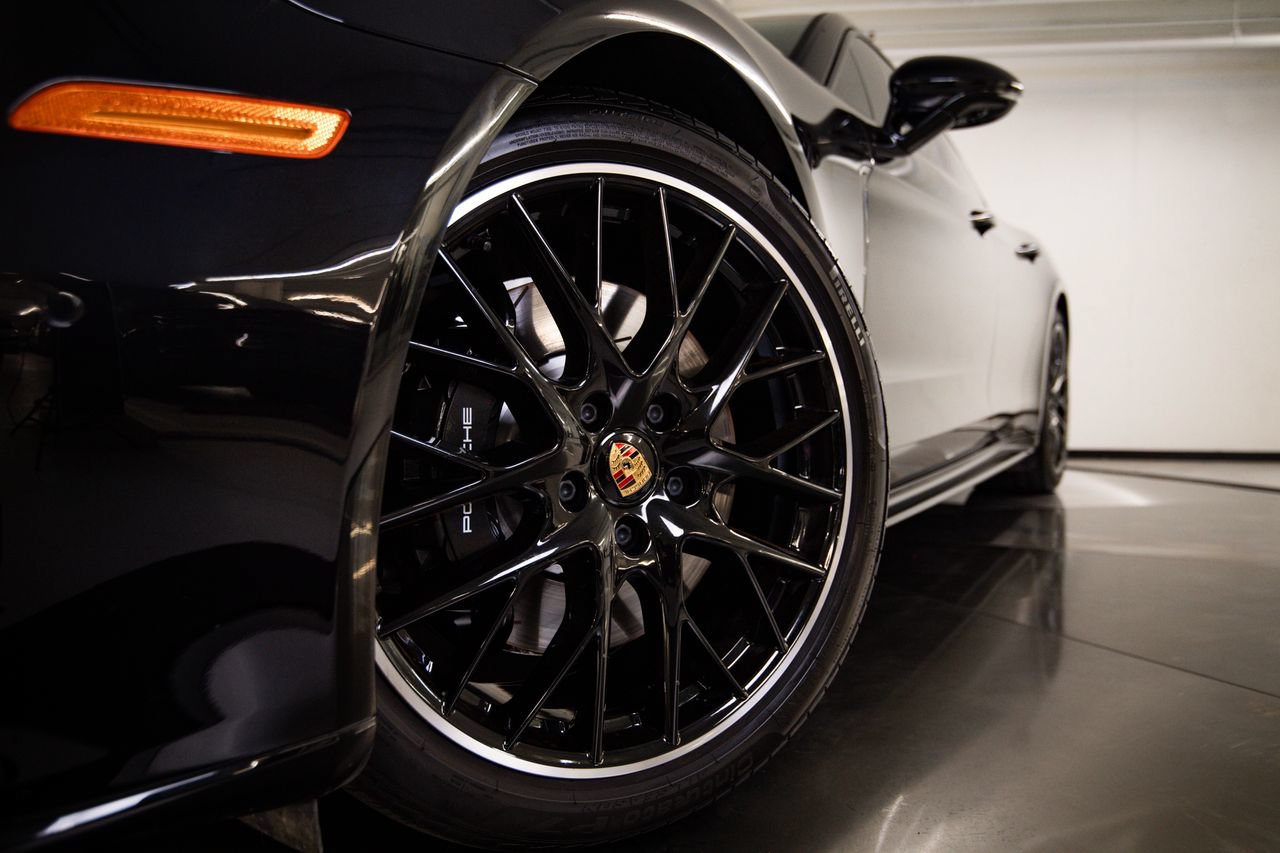 Certified 2023 Porsche Panamera GTS AWD/4WD image 12