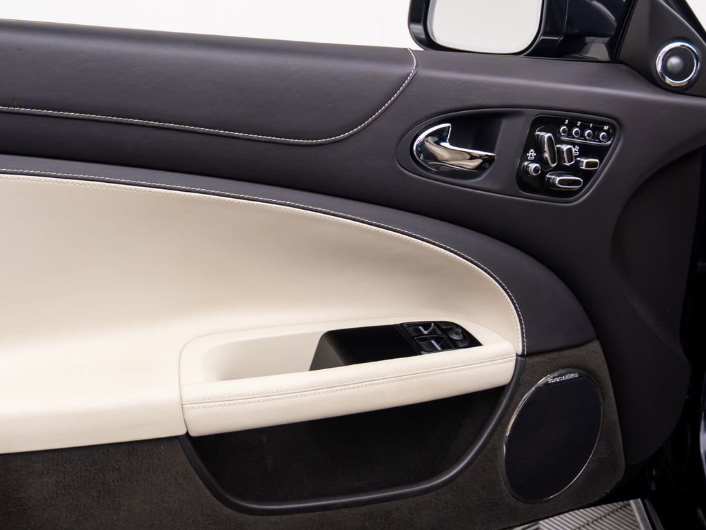 Used 2012 Jaguar XKR R image 13