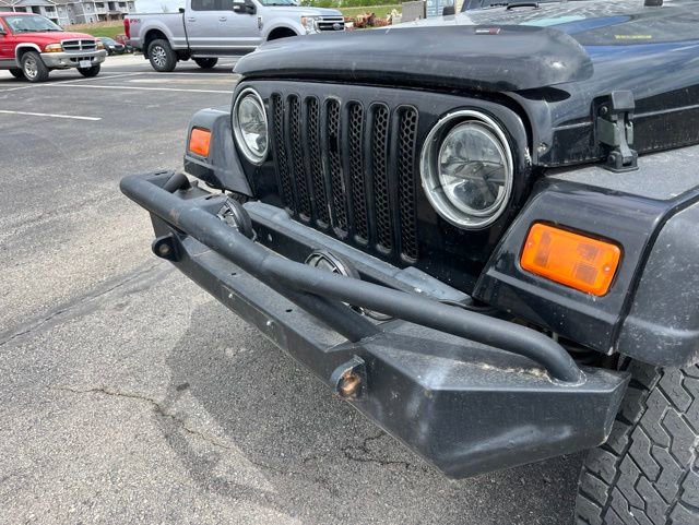 Used 2005 Jeep Wrangler X w/ Tire & Wheel Group (Ecco) AWD/4WD image 2