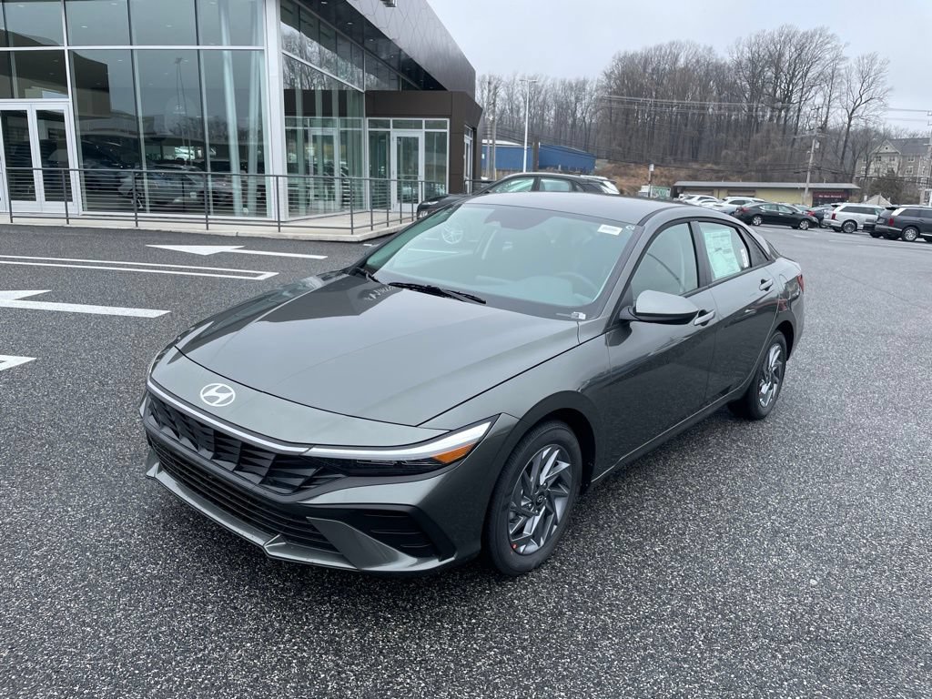 New 2026 Hyundai Elantra Hybrid