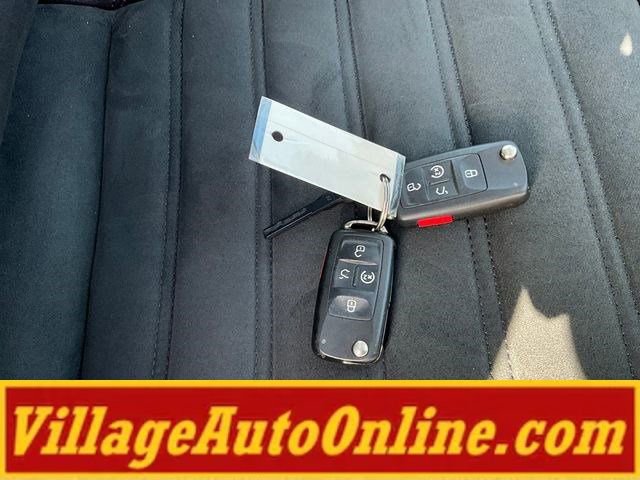 Used 2014 Volkswagen Passat 1.8T SEL Premium image 42