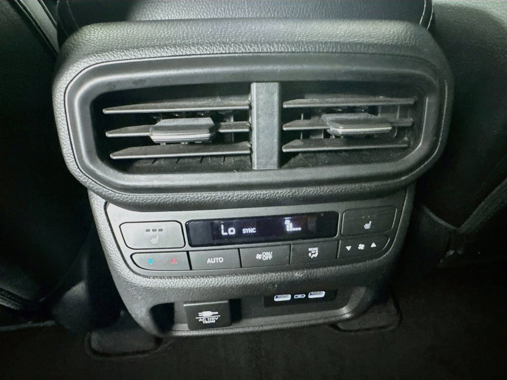 Used 2023 Honda Pilot Elite image 34