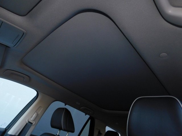 Used 2023 Honda Pilot Elite image 16