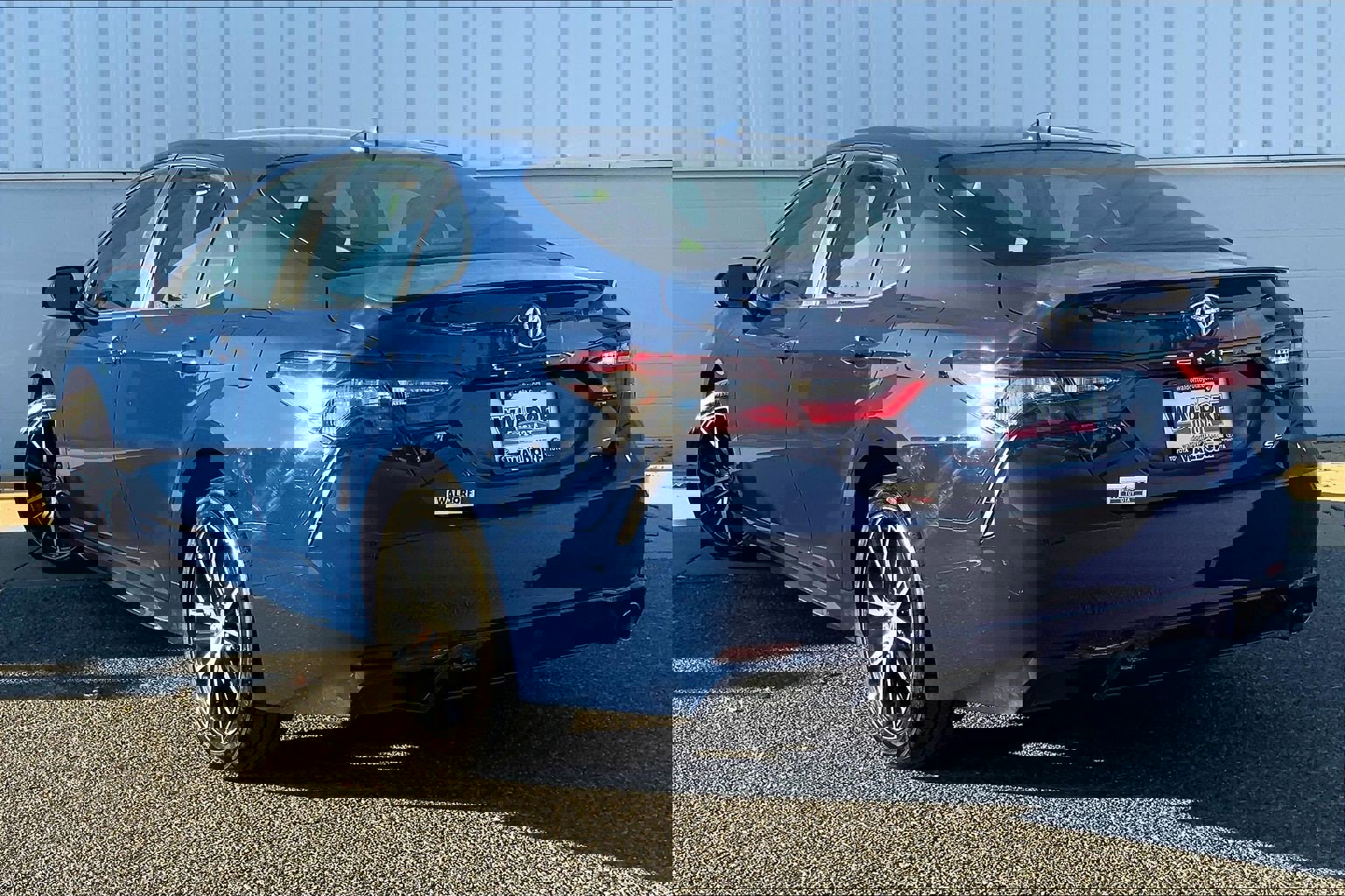 Used 2023 Toyota Camry SE image 15