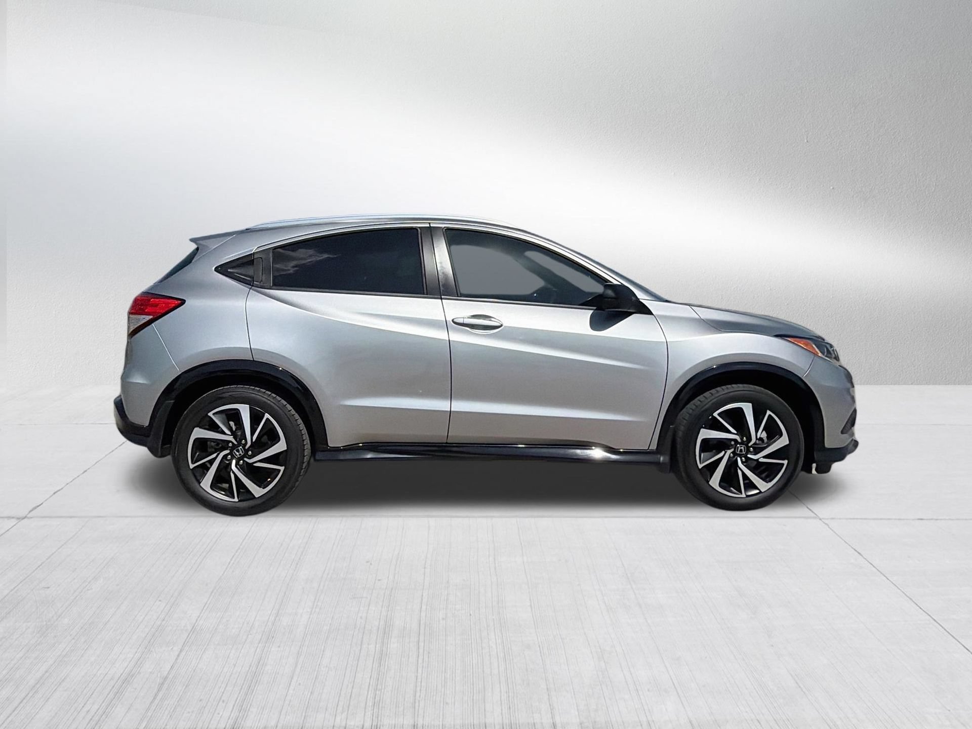 Used 2019 Honda HR-V Sport image 4