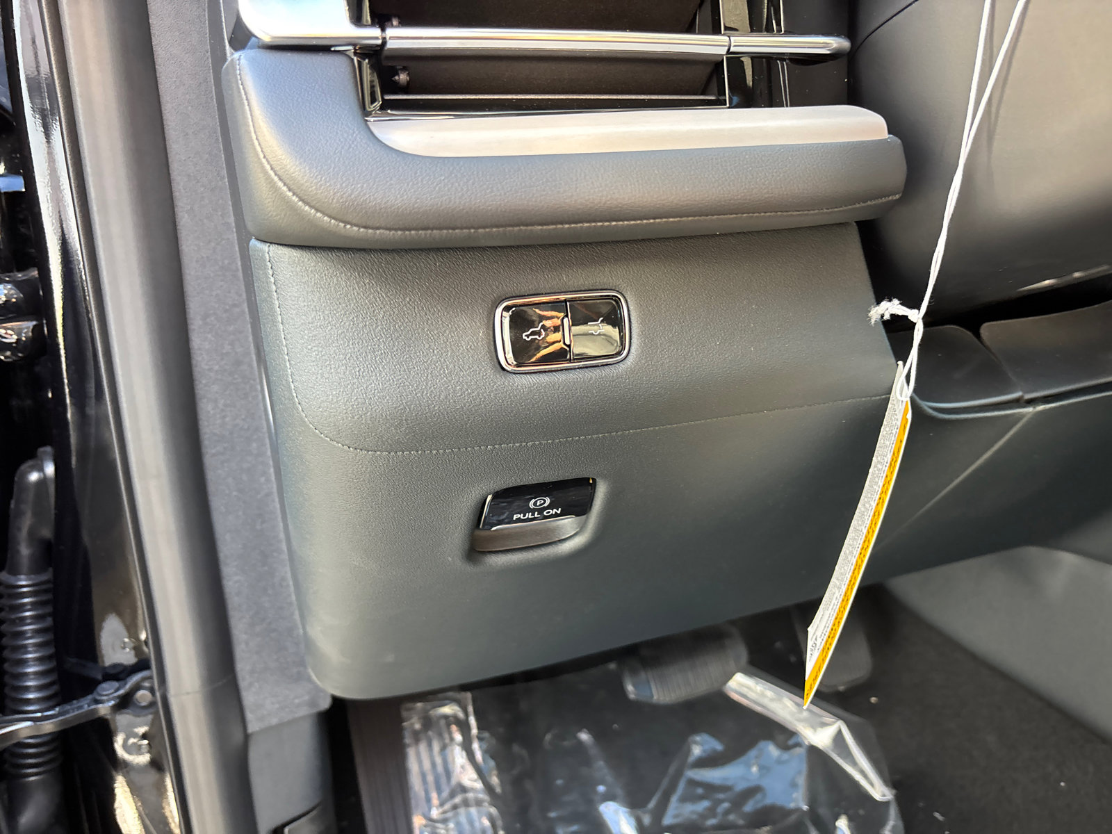 New 2025 Lincoln Navigator L Reserve image 13